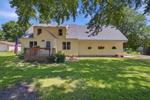 103 NE Main St, Blomkest, MN 56216 - Photo 1