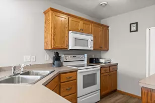 345 Roosevelt St S, Cambridge, MN 55008 - Photo 7