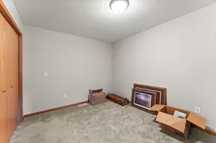 345 Roosevelt St S, Cambridge, MN 55008 - Photo 15
