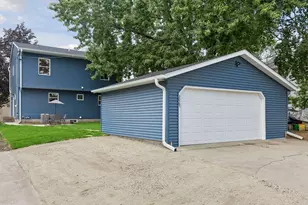 3025 Natchez Ave S, Saint Louis Park, MN 55416 - Photo 5