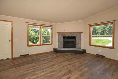 7300 30th Street SE, Eyota, MN 55934 - Photo 11