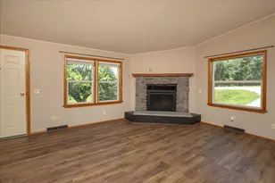 7300 30th St SE, Eyota, MN 55934 - Photo 11