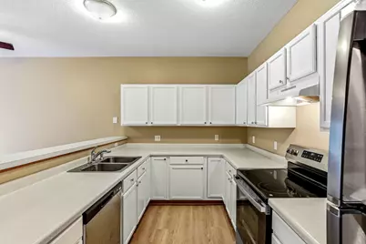 428 Willoughby Way W, Minnetonka, MN 55305 - Photo 11