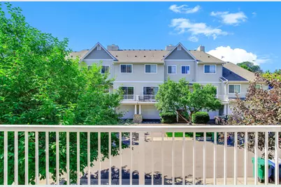 428 Willoughby Way W, Minnetonka, MN 55305 - Photo 9