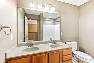 428 Willoughby Way W, Minnetonka, MN 55305 - Photo 19