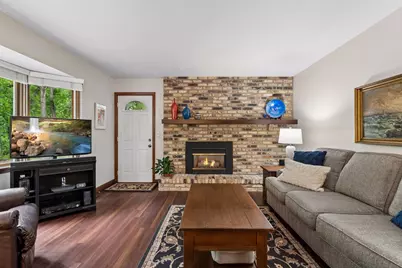 360 Quail Road, Dellwood, MN 55110 - Photo 9
