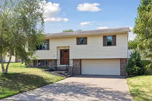 1349 20th St W, Hastings, MN 55033 - Photo 1