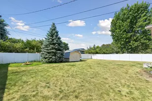 1349 20th St W, Hastings, MN 55033 - Photo 23