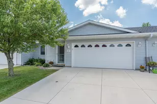 549 Oakwood Dr, Janesville, MN 56048 - Photo 1