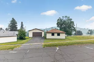 16 Carter Ln, Silver Bay, MN 55614 - Photo 1
