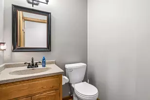 21071 Hyacinth Ave, Lakeville, MN 55044 - Photo 23