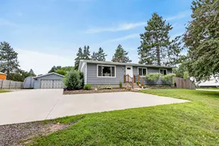 2105 Strader Dr, Grand Rapids, MN 55744 - Photo 1
