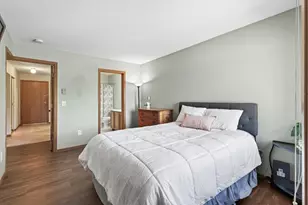 2150 Ridge Dr, Saint Louis Park, MN 55416 - Photo 15