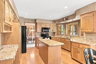17654 W 67th St, Eden Prairie, MN 55346 - Photo 7