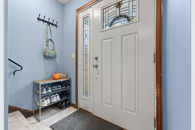 6684 Gretchen Lane N, Oakdale, MN 55128 - Photo 5