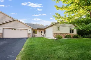 120 Nicklaus Path, Mankato, MN 56001 - Photo 1
