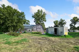 724 Park Ave, Hamburg, MN 55339 - Photo 23
