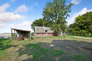 724 Park Ave, Hamburg, MN 55339 - Photo 21