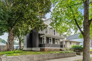 811 Watson Ave, Saint Paul, MN 55102 - Photo 1
