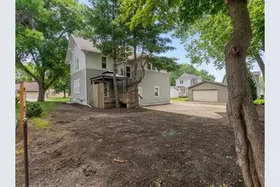 711 Clausen Avenue, Albert Lea, MN 56007 - Photo 5