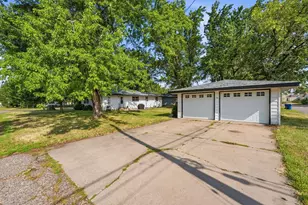 202 34th Ave N, Saint Cloud, MN 56303 - Photo 3