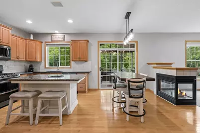 9720 Linden Avenue N, Brooklyn Park, MN 55443 - Photo 9