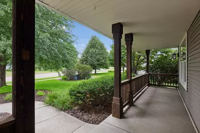 9720 Linden Avenue N, Brooklyn Park, MN 55443 - Photo 5