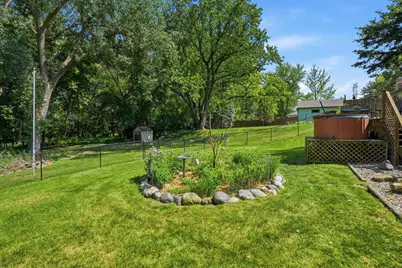 2686 Victoria Street N, Roseville, MN 55113 - Photo 29