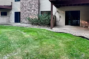 14302 Fairway Dr, Eden Prairie, MN 55344 - Photo 3