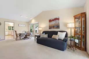 644 Overlook Dr, Roseville, MN 55113 - Photo 15