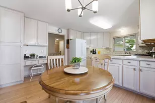 644 Overlook Dr, Roseville, MN 55113 - Photo 9