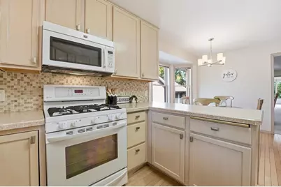 644 Overlook Drive, Roseville, MN 55113 - Photo 7