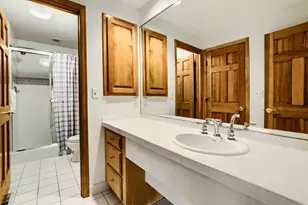 7170 Kenmare Dr, Bloomington, MN 55438 - Photo 51