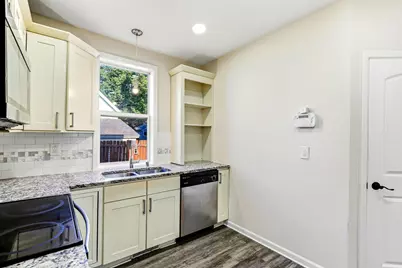 941 Cypress Street, Saint Paul, MN 55106 - Photo 5