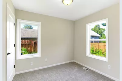 941 Cypress Street, Saint Paul, MN 55106 - Photo 9