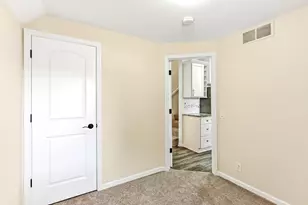 941 Cypress St, Saint Paul, MN 55106 - Photo 7