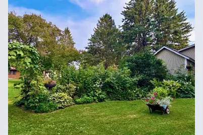 316 Newburg Avenue W, Mabel, MN 55954 - Photo 29
