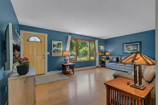 3631 Hillview Ln, Saint Bonifacius, MN 55375 - Photo 5