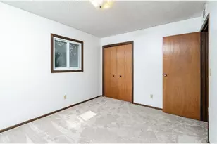 1811 Greenfield Ln SW, Rochester, MN 55902 - Photo 9