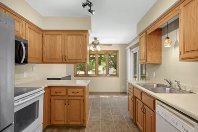4361 Buckingham Court #1207, Vadnais Heights, MN 55127 - Photo 3