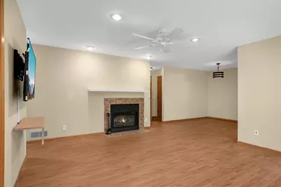 4361 Buckingham Court #1207, Vadnais Heights, MN 55127 - Photo 7