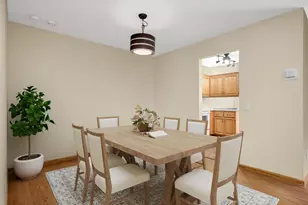 4361 Buckingham Ct, Vadnais Heights, MN 55127 - Photo 5