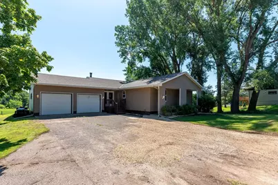 33385 Sibley Heights Lane, Le Sueur, MN 56058 - Photo 1