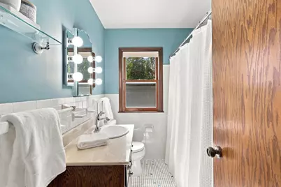 590 Valley Lane, Mendota Heights, MN 55118 - Photo 9