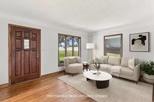 590 Valley Ln, Mendota Heights, MN 55118 - Photo 5