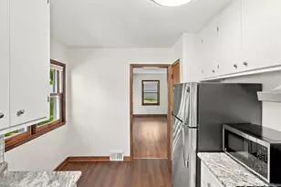 590 Valley Ln, Mendota Heights, MN 55118 - Photo 7