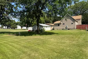 206 E 2nd St, Hardwick, MN 56134 - Photo 33