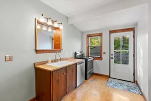 1216 Danforth St, Saint Paul, MN 55117 - Photo 15
