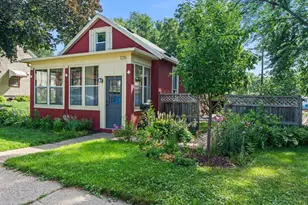 1216 Danforth St, Saint Paul, MN 55117 - Photo 3