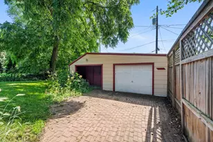 1216 Danforth St, Saint Paul, MN 55117 - Photo 43